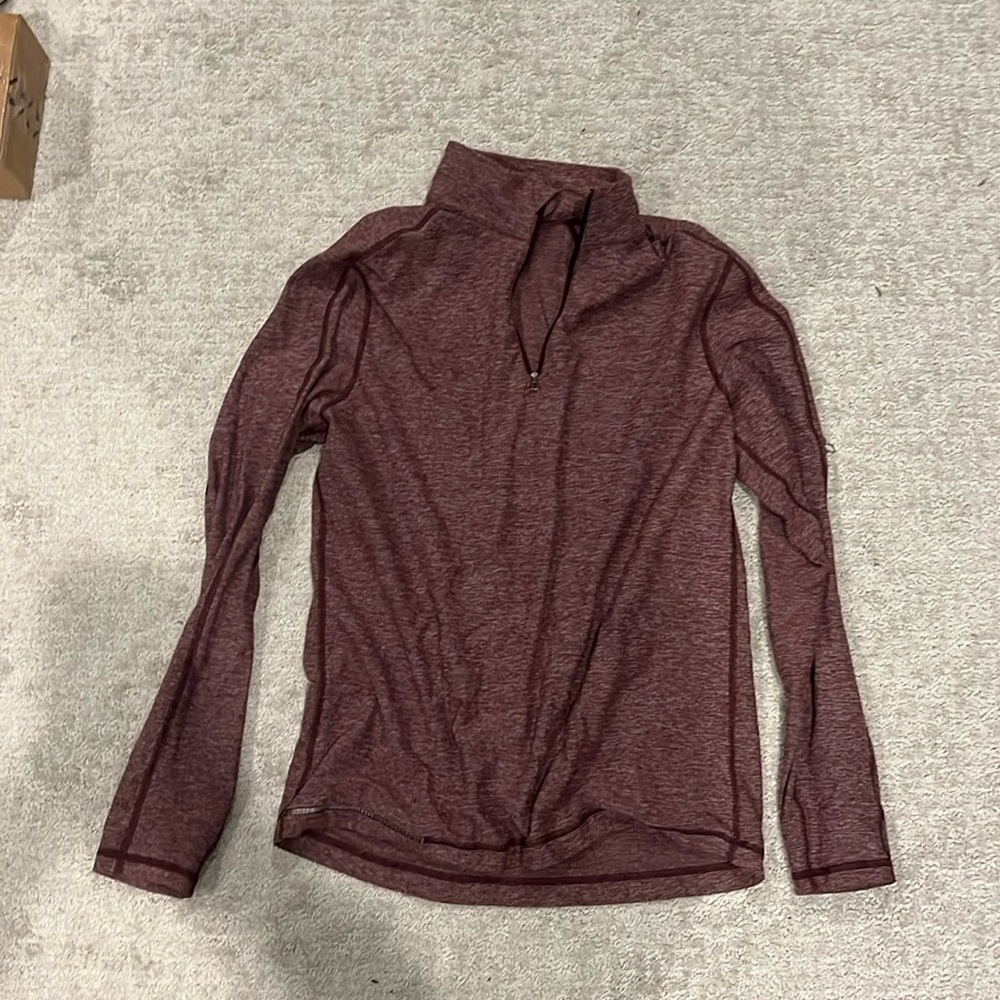 Maroon men’s large quarter zip